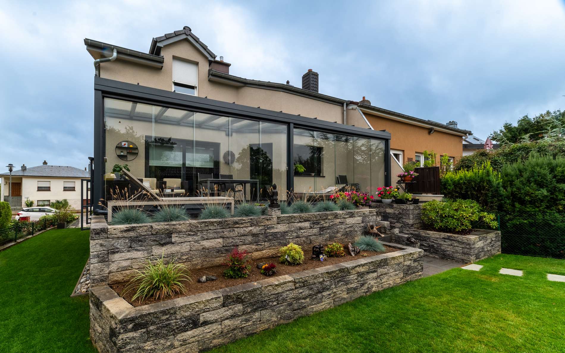 Pergola Mythique®, transformable en jardin d'hiver avec coulissants Clariss®