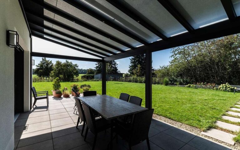 pergola metzger aluminium sur mesure vitrage store zip chassis fixe store toiture belgique