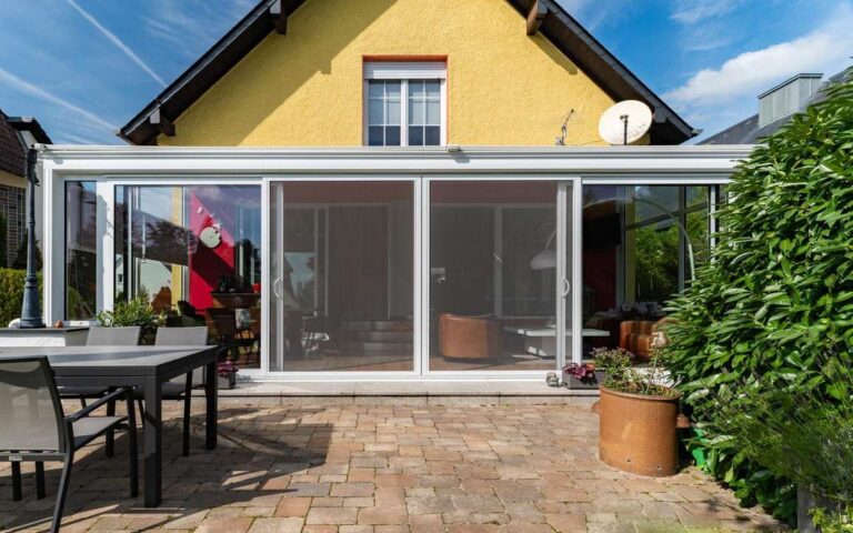 veranda metzger vitrage protection solaire coulissant isolation store toiture double vitrage moustiquaire belgique